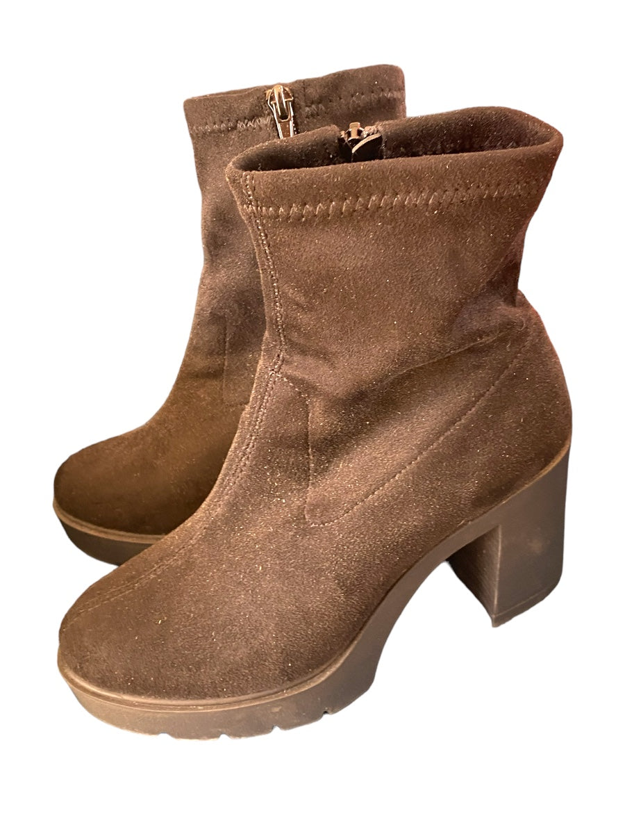 Yasmin Boots | Size 8